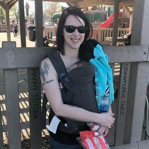 Meet your Posher, Lauren